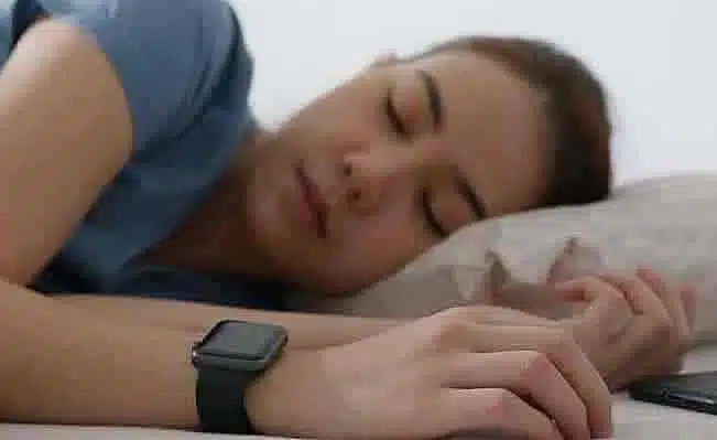 smartwatch sleep tracker